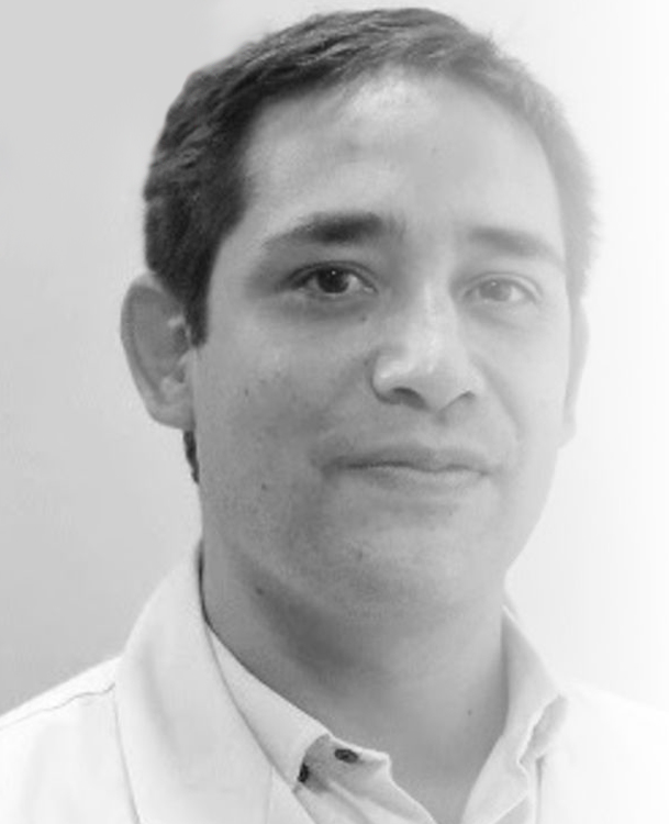 Dr. Víctor Hugo Navia
